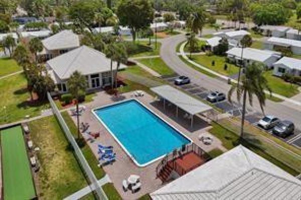 Leisureville, 3021 NW 2nd Ave, Pompano Beach, Florida 33064, image 1