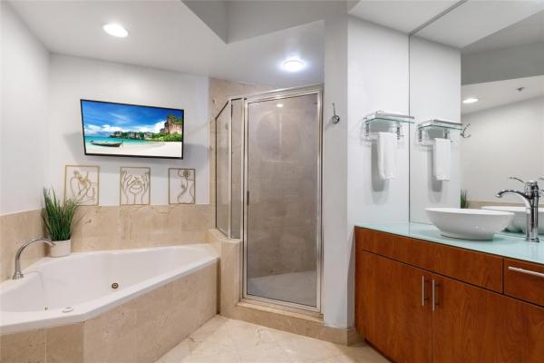 Strada 315, 315 NE 3rd Ave #1808, Fort Lauderdale, Florida 33301, image 1