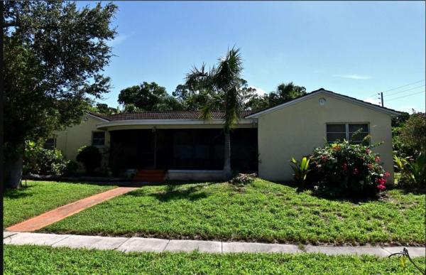 Pinewood, 1124 Colonial Rd, Fort Pierce, Florida 34950, image 1