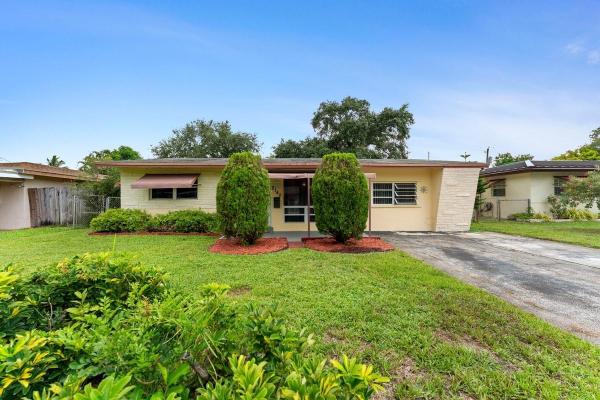 Breeze Haven, 2140 N 57th Ave, Hollywood, Florida 33021, image 1