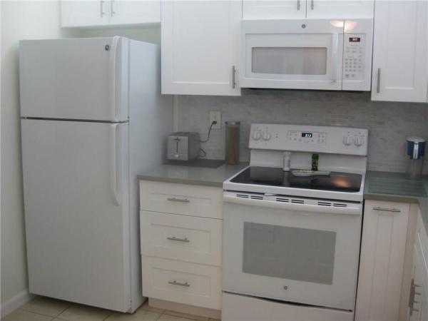 Isle Of Boca Dunes, 9233 SW 8th St #103, Boca Raton, Florida 33428, image 1