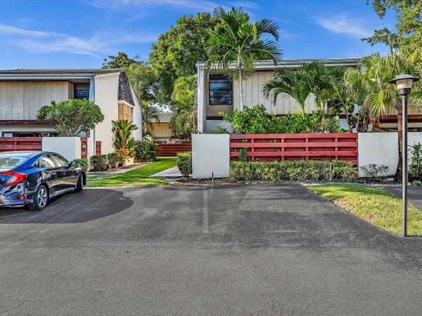 Lakes Of Emerald Hills, 3008 Willow Ln #265, Hollywood, Florida 33021, image 1