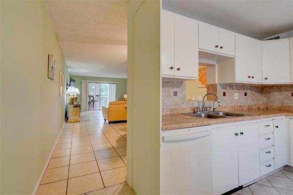 Portofino Village, 3102 Portofino Pt #K3, Coconut Creek, Florida 33066, image 1
