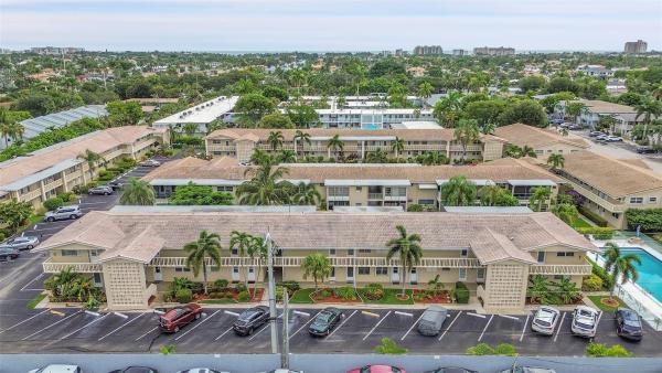 Venetian Park Gardens, 2111 NE 42nd Ct #201w, Lighthouse Point, Florida 33064, image 1