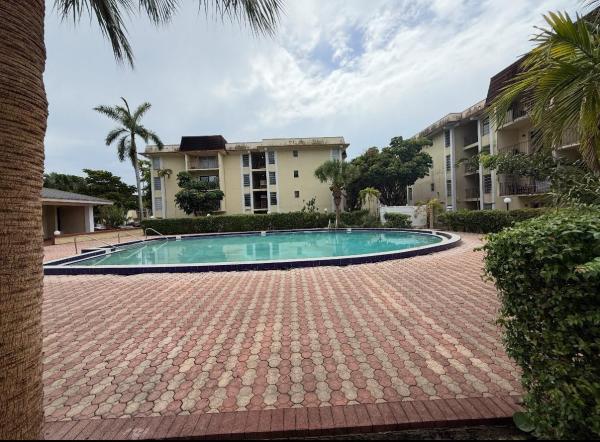 Capri Gardens, 11905 NE 2nd Ave #C315, North Miami, Florida 33161, image 3
