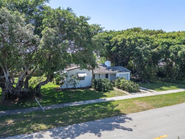 Victoria Highlands, 743 N Victoria Park Rd ROAD, Fort Lauderdale, Florida 33304, image 2