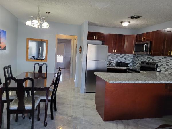 Ro-Len Lake Gardens, 800 SW 11th Ave #17, Hallandale Beach, Florida 33009, image 1