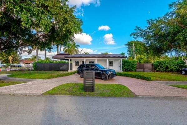 4801 SW 98th Avenue Rd, Unincorporated Dade County, Florida 33165, image 1