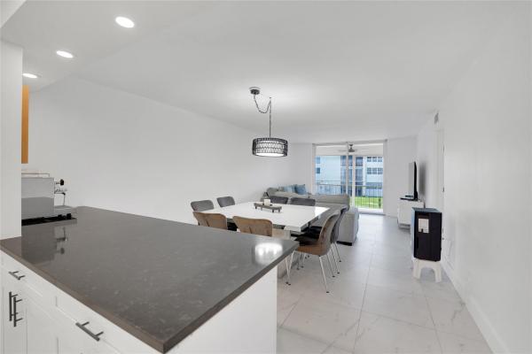 Hollybrook Golf & Tennis Club, 8911 S Hollybrook Blvd #201, Pembroke Pines, Florida 33025, image 1