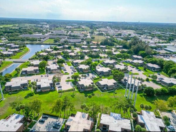 Village Of Sandalwood Lakes, 4113 41st Way, West Palm Beach, Florida 33407, image 1