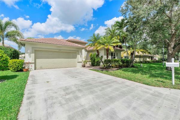 Lake Windermere At Indigo Lakes, 4863 NW 54th Ave, Coconut Creek, Florida 33073, image 1