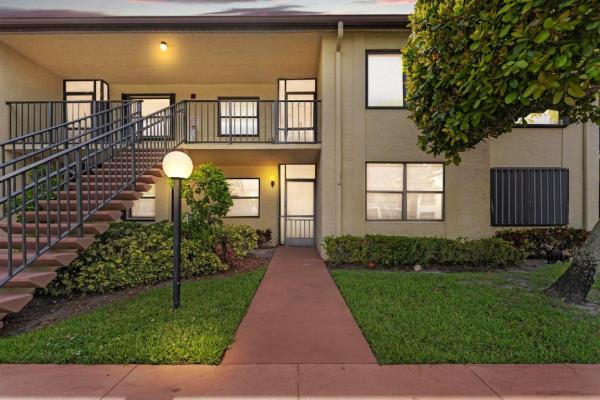 Gardens Of Willow Bend, 7843 Willow Spring Dr #612, Lake Worth Beach, Florida 33467, image 1