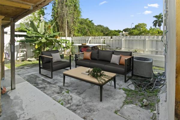 Bayshore, 5917 NE 5th Ave, Miami, Florida 33137, image 2