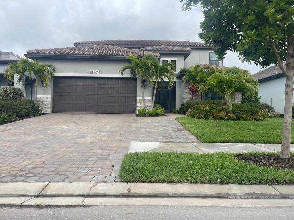 3995 Pegasus Way, Naples, Florida 34120, image 1