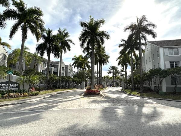 Devonaire At Pembroke Pines, 11133 SW 8th St #306, Pembroke Pines, Florida 33025, image 1