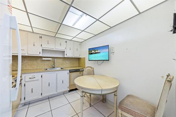 The Olympus Towers, 600 Three Islands Blvd #301, Hallandale Beach, Florida 33009, image 1