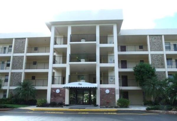 Palm-Aire Country Club 1, 2800 N Palm Aire Dr #310, Pompano Beach, Florida 33069, image 1