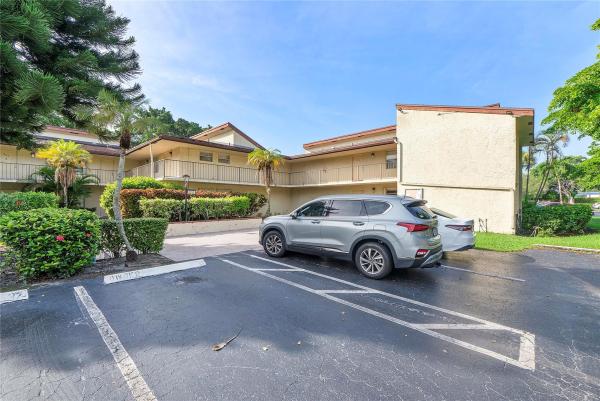 8780 Holly Ct #104, Tamarac, Florida 33321, image 1