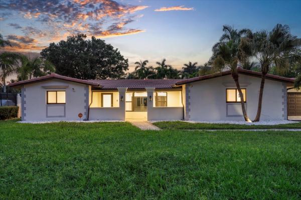 Riverland Manors, 2587 SW 30th Ave, Fort Lauderdale, Florida 33312, image 1