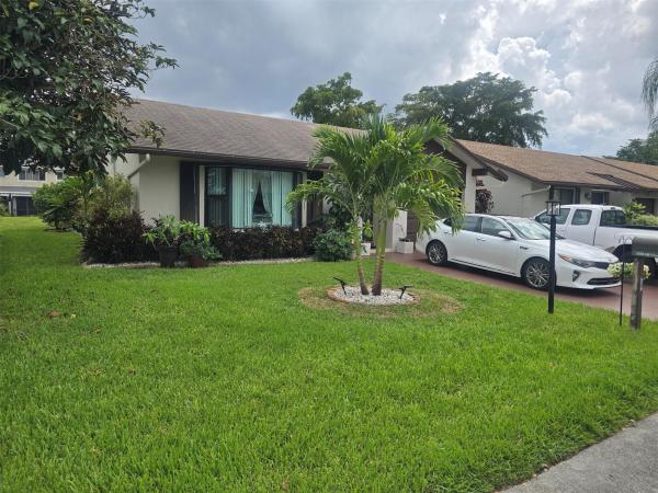 The Meadows Of Crystal Lake, 2098 SW 17th Dr, Deerfield Beach, Florida 33442, image 1