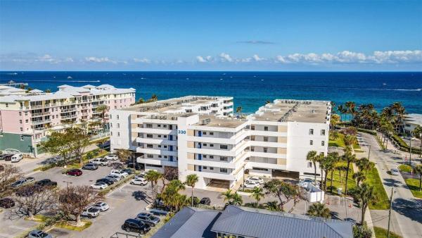 The Beach House, 330 SE 20th Ave #421, Deerfield Beach, Florida 33441, image 1