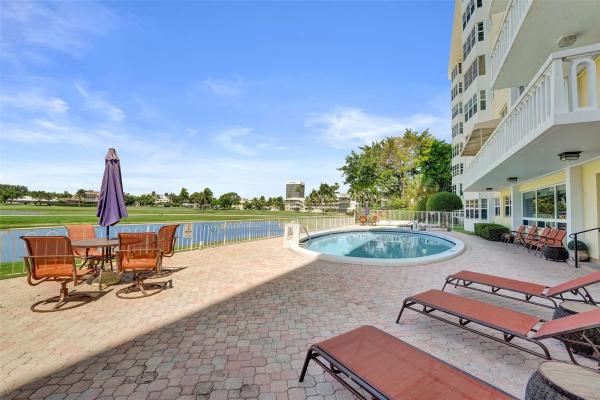Country Club Towers, 2500 NE 48th Ln #603, Fort Lauderdale, Florida 33308, image 3