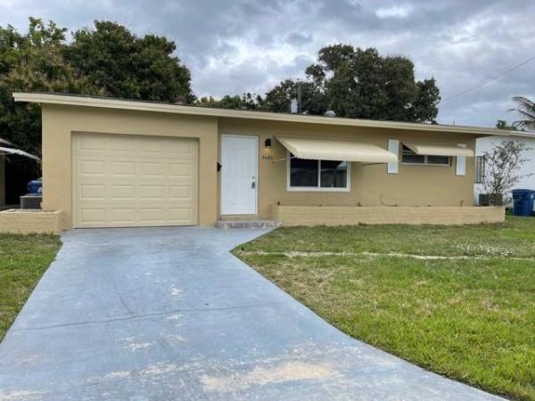 Gold Key Villas West, 2480 NW 81st Ter, Sunrise, Florida 33322, image 1