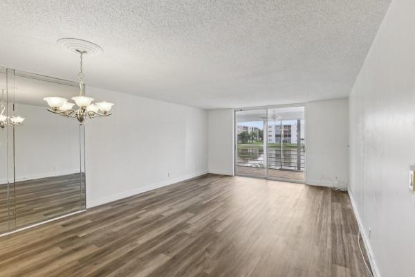Meadowbrook Lakes, 1024 SE 4th Ave 204 ##204, Dania Beach, Florida 33004, image 1