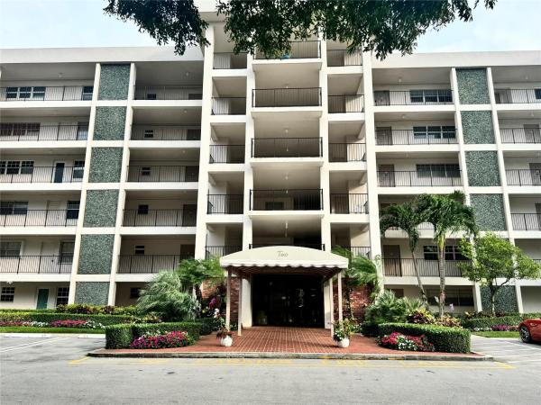 Palm-Aire Country Club 1, 2850 N Palm Aire Dr #207, Pompano Beach, Florida 33069, image 1