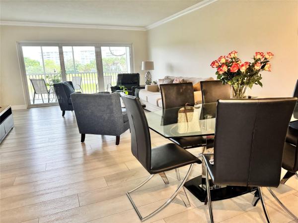 Palm-Aire Country Club 1, 2850 N Palm Aire Dr #207, Pompano Beach, Florida 33069, image 2