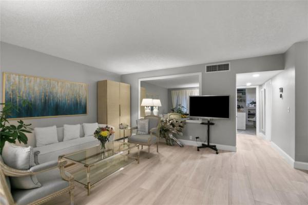 Tara Apartments, 2141 NE 68th St #107, Fort Lauderdale, Florida 33308, image 1