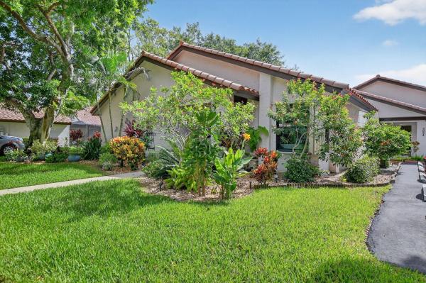 The Lakes Of Deer Creek, 3032 Lake Shore Dr #3032, Deerfield Beach, Florida 33442, image 1