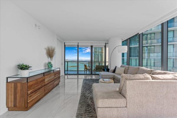 Paraiso Bay, 650 NE 32nd St #4501, Miami, Florida 33137, image 1