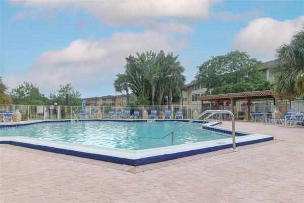 Geranium Gardens, 5071 W Oakland Park Blvd #204, Lauderdale Lakes, Florida 33313, image 1