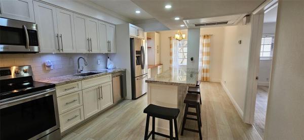 Crossroads, 917 NE 16th Ave #6, Fort Lauderdale, Florida 33304, image 1