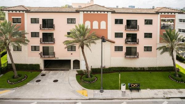 4241 N Ocean Blvd #102, Fort Lauderdale, Florida 33308, image 1