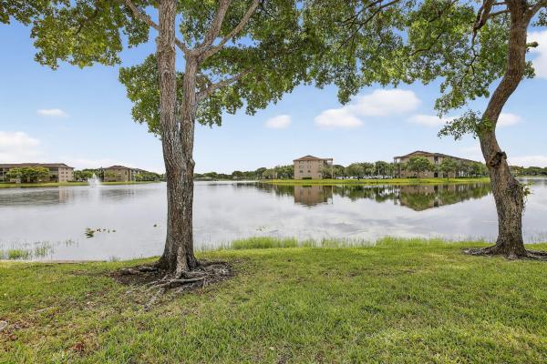 Suffolk At Century Village, 1001 SW 141st Ave 110k ##110K, Pembroke Pines, Florida 33027, image 1