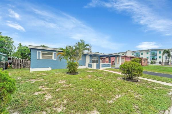 Melrose Manor, 471 SW 27th Ter, Fort Lauderdale, Florida 33312, image 1