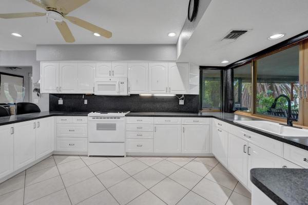 Everglades Land Sales, 4761 SW 72nd Ave, Davie, Florida 33314, image 1