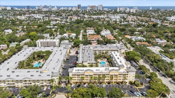 Pine Crest Village At Victoria Park, 1515 E Broward Blvd #403, Fort Lauderdale, Florida 33301, image 1