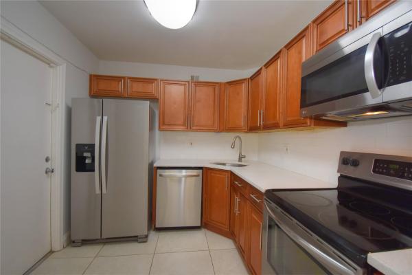 Manor Grove Village, 9 NE 19th Ct #119c, Wilton Manors, Florida 33305, image 1