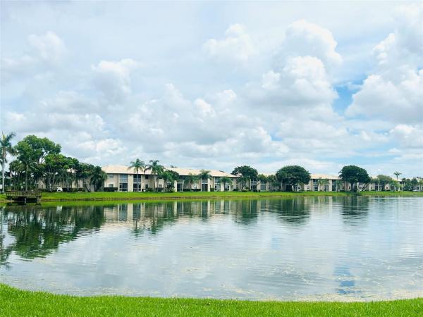 Viewpointe, 5550 Lakeside Dr #203, Margate, Florida 33063, image 1