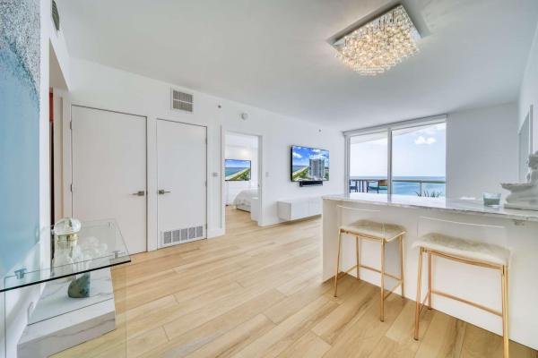 Akoya, 6365 Collins Ave #2406, Miami Beach, Florida 33141, image 1