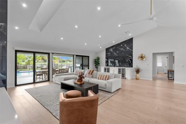 Stonewal Estates, 8611 Gullane Ct, Palm Beach Gardens, Florida 33412, image 1