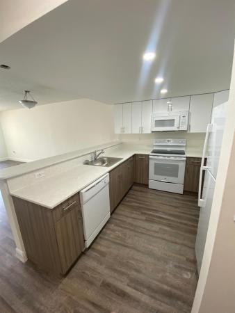 Country Club Towers, 18335 NW 68th Ave #750-219, Hialeah, Florida 33015, image 1