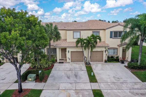 Lago Vista At Coconut Creek, 4722 Lago Vista Dr #4722, Coconut Creek, Florida 33073, image 1