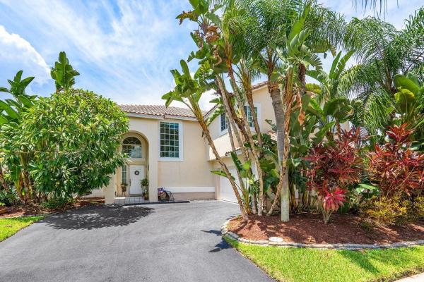 Laguna Springs 1, 1075 Spyglass, Weston, Florida 33326, image 1