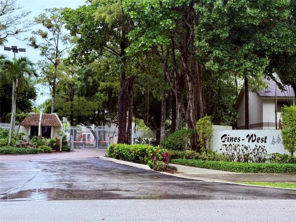 Pines West, 3084 S Oakland Forest Dr #1403, Oakland Park, Florida 33309, image 1