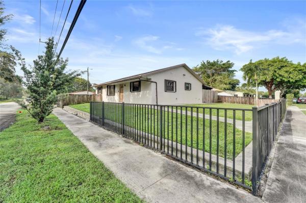 Driftwood Estates, 7400 Raleigh St, Hollywood, Florida 33024, image 1