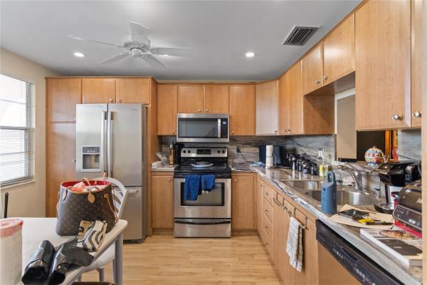 Lucaya Village, 2302 Lucaya Ln #L4, Coconut Creek, Florida 33066, image 1